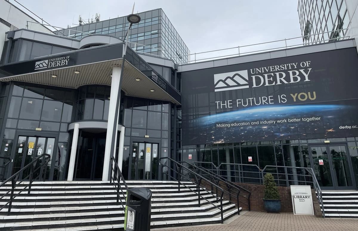 Derby Universitetində Açıq Qapı Günü