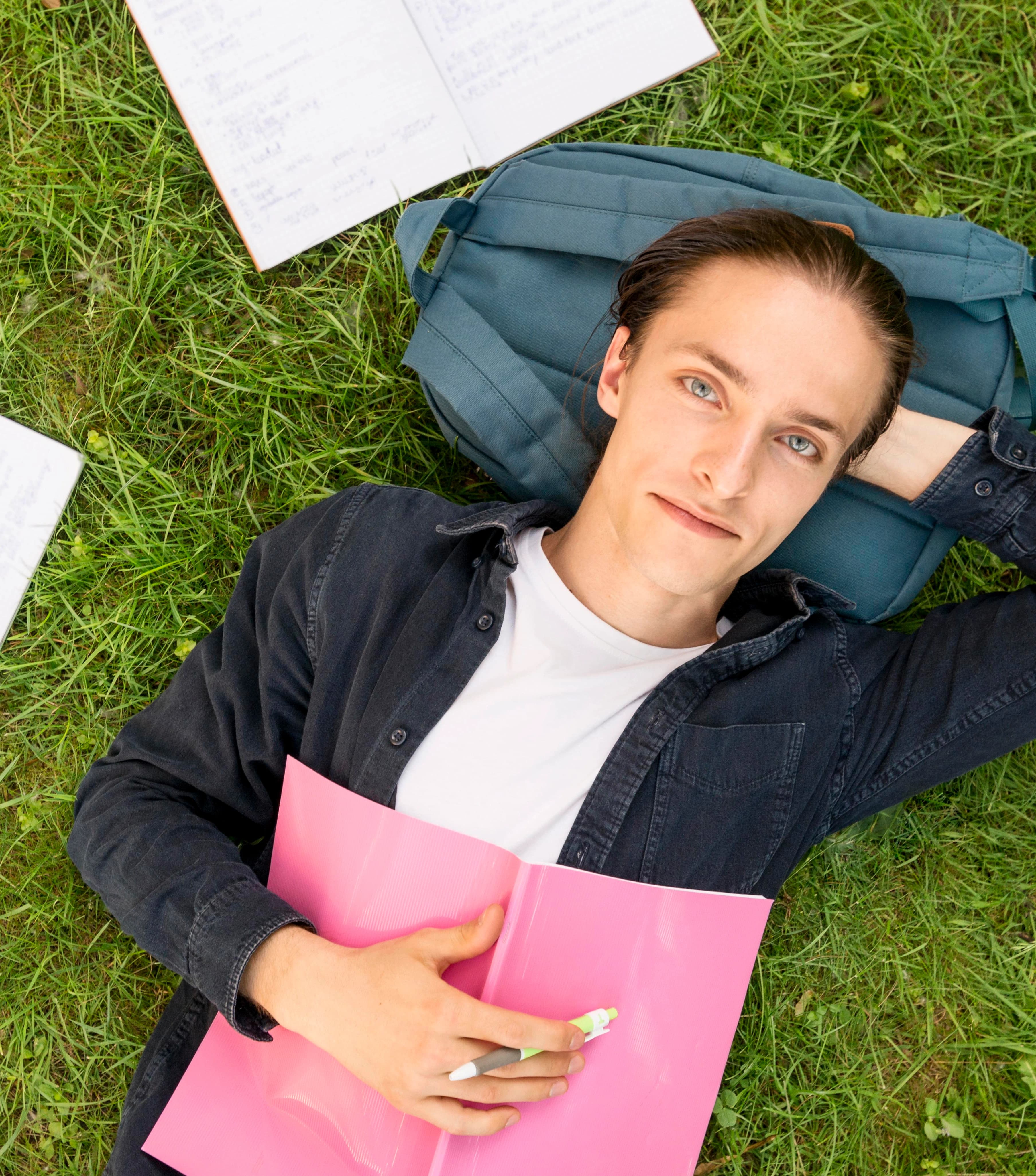 Tələbələr Akademik İl Ərzində Universitet Tətillərindən Necə İstifadə Edərək Yenidən Fokuslana Bilər?