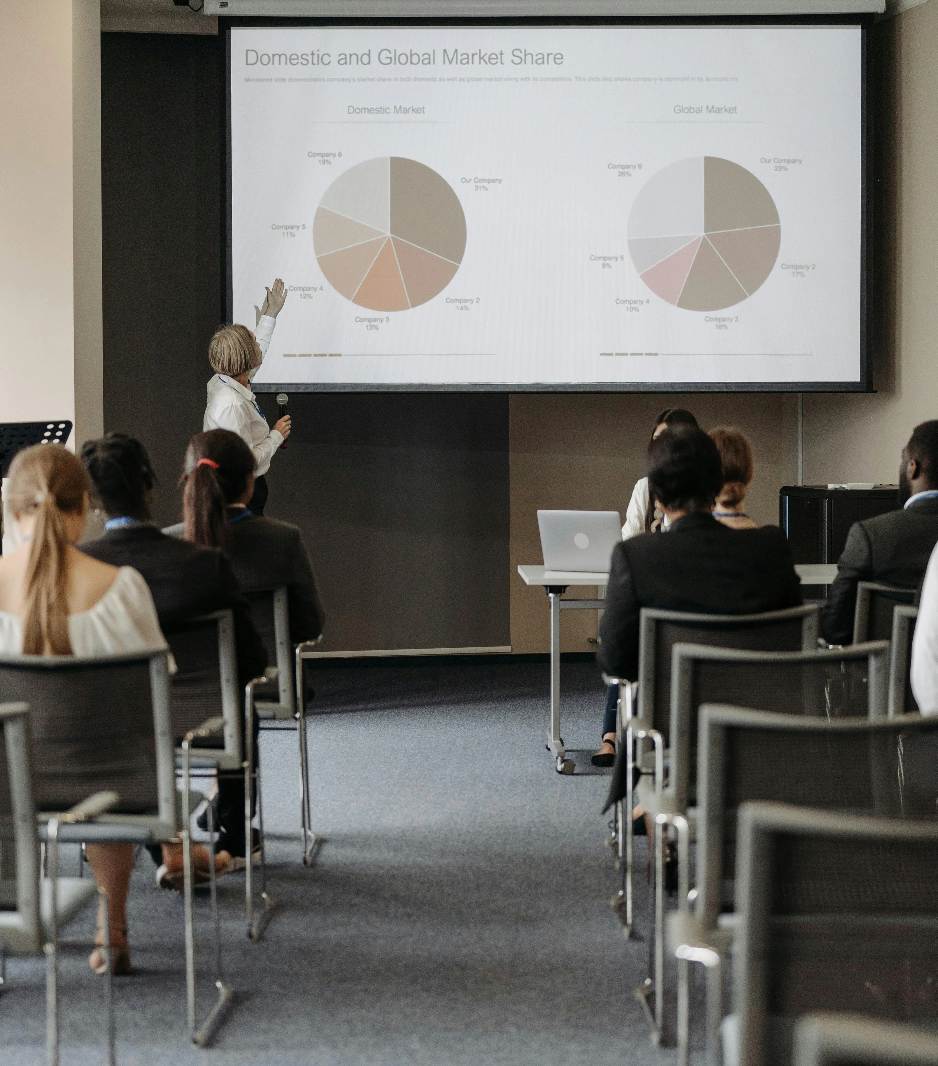 Tələbələr universitetdə fərqli dərs formatlarını necə idarə edir?