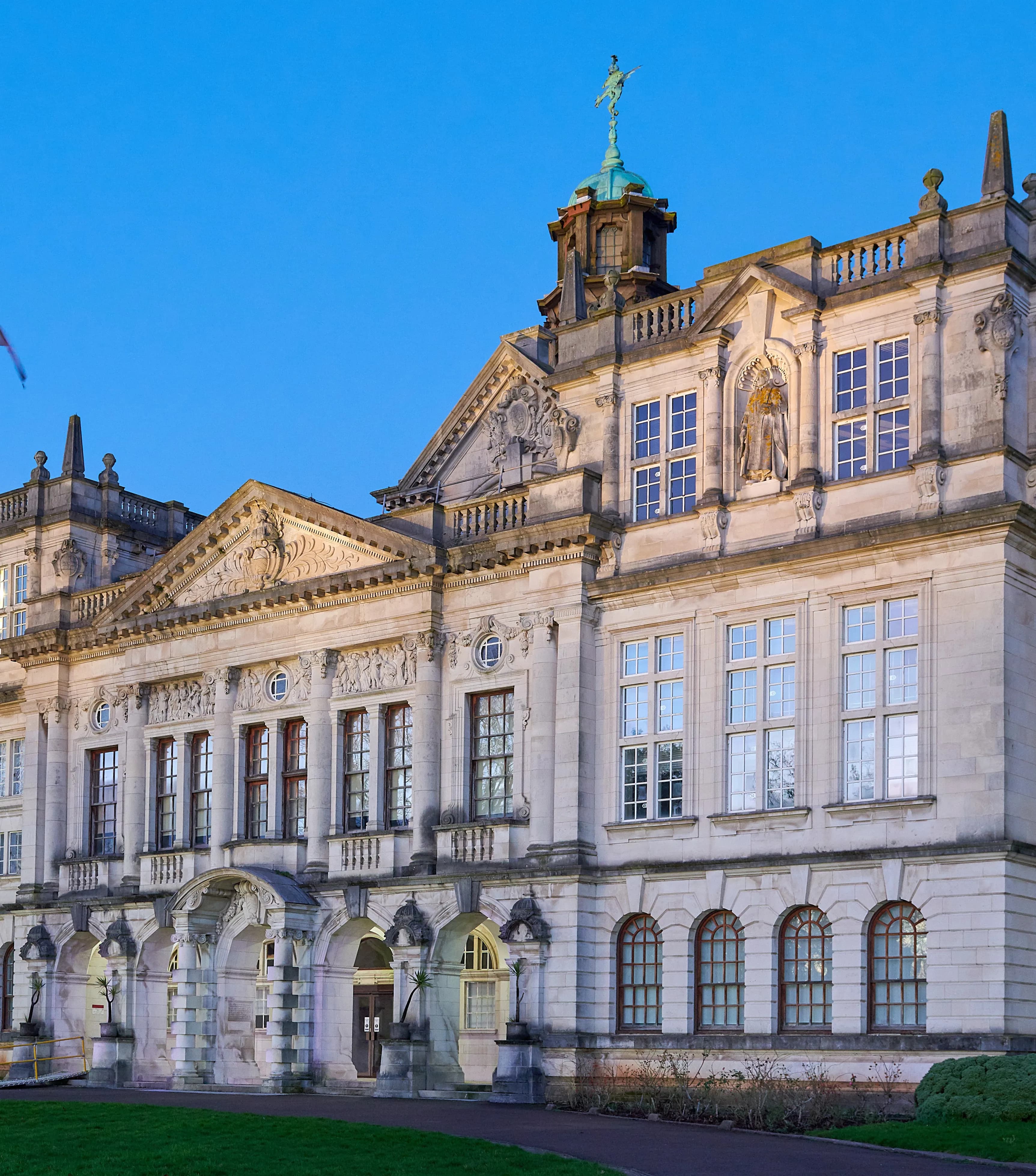 Cardiff Universitetinə Gələn Beynəlxalq Tələbələr Üçün Məsləhətlər