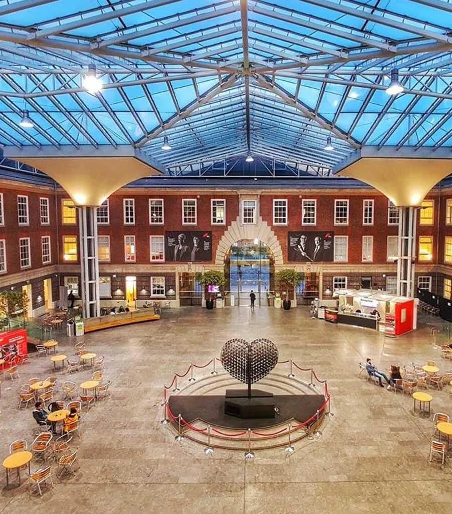 Middlesex University Açıq Qapı Günündə Sizi Nələr Gözləyir?