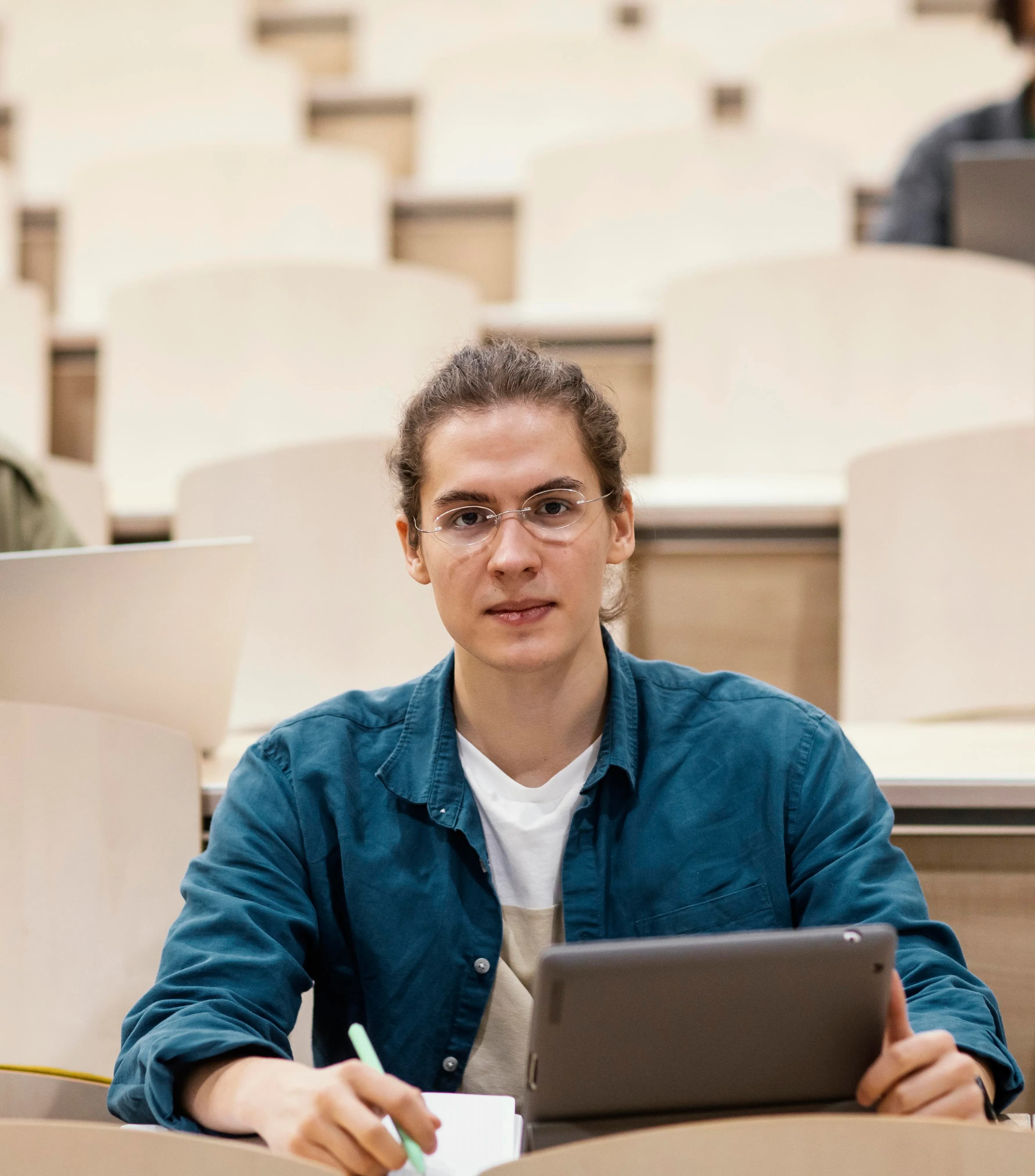Student Experience at Teesside University: What Students Highlight