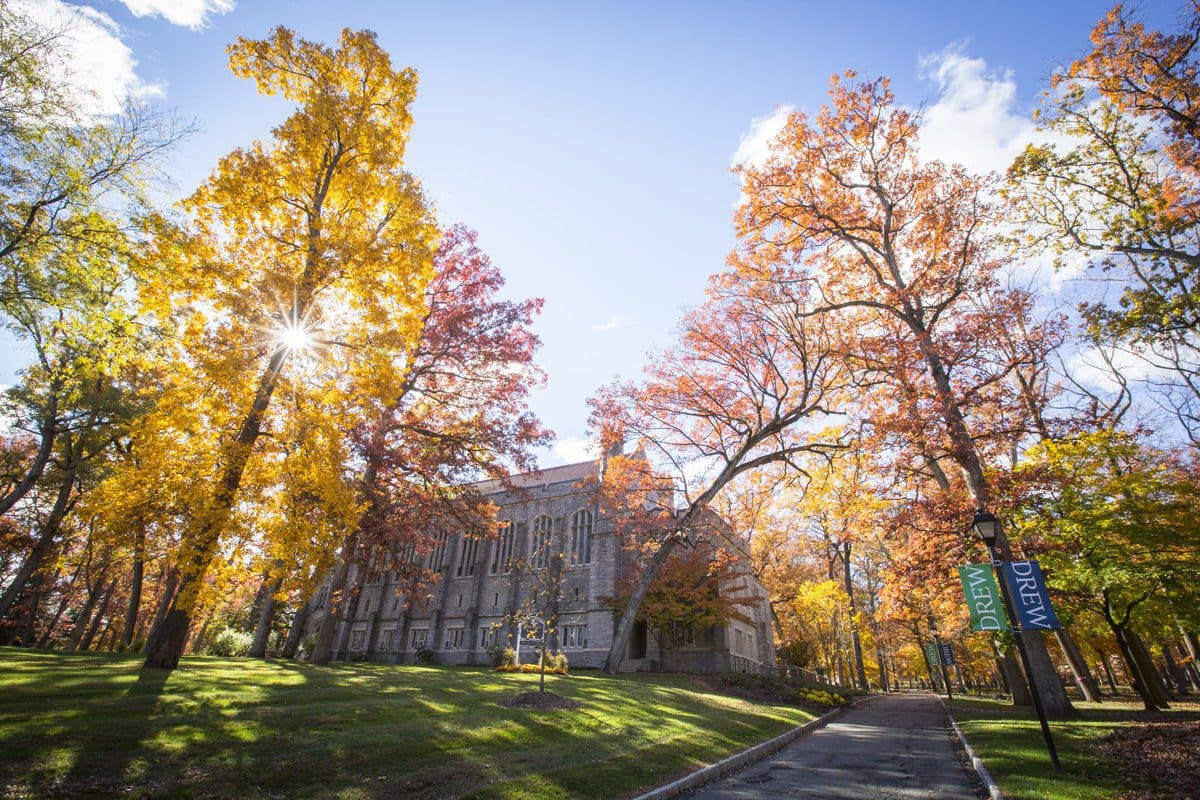 1755590058099-LD_110316_Campus_Autumn_1653.jpg