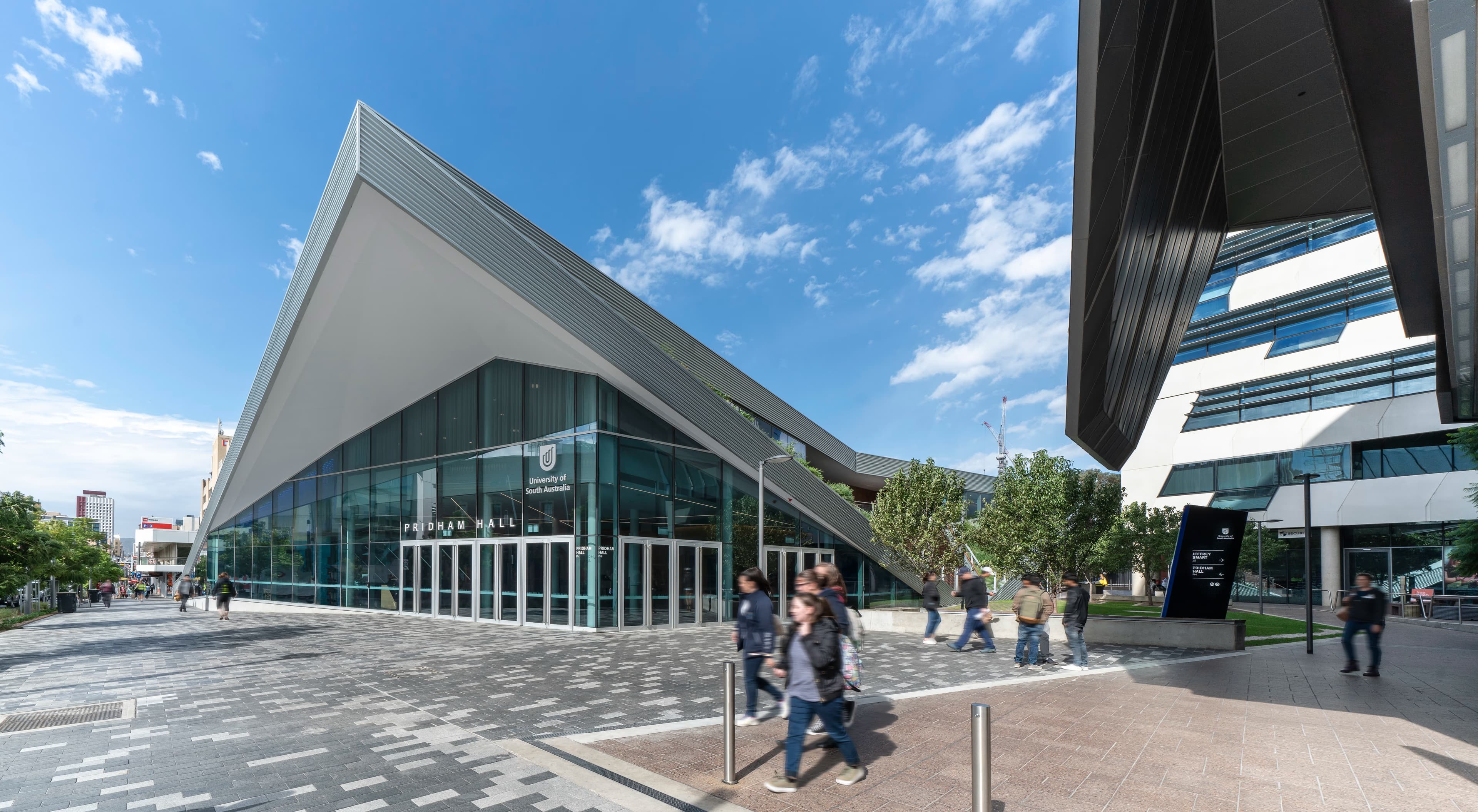 1756455585233-128033_UniversityofSouthAustralia_headerimage.avif