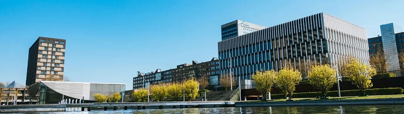 1768198560092-HERO-csm_EUR_Stock_Campus_2022_1dac9497f3.webp