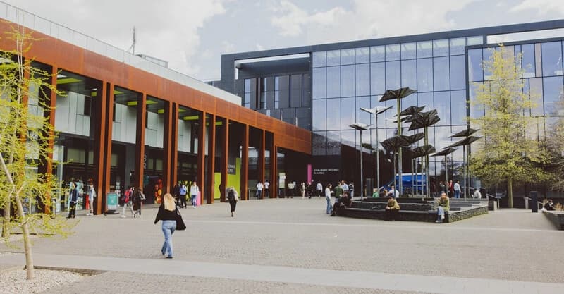 Oxford Brookes University 2026-cı ilin İyun Ayı üçün Bakalavr Açıq Qapı Günlərini Elan Edib