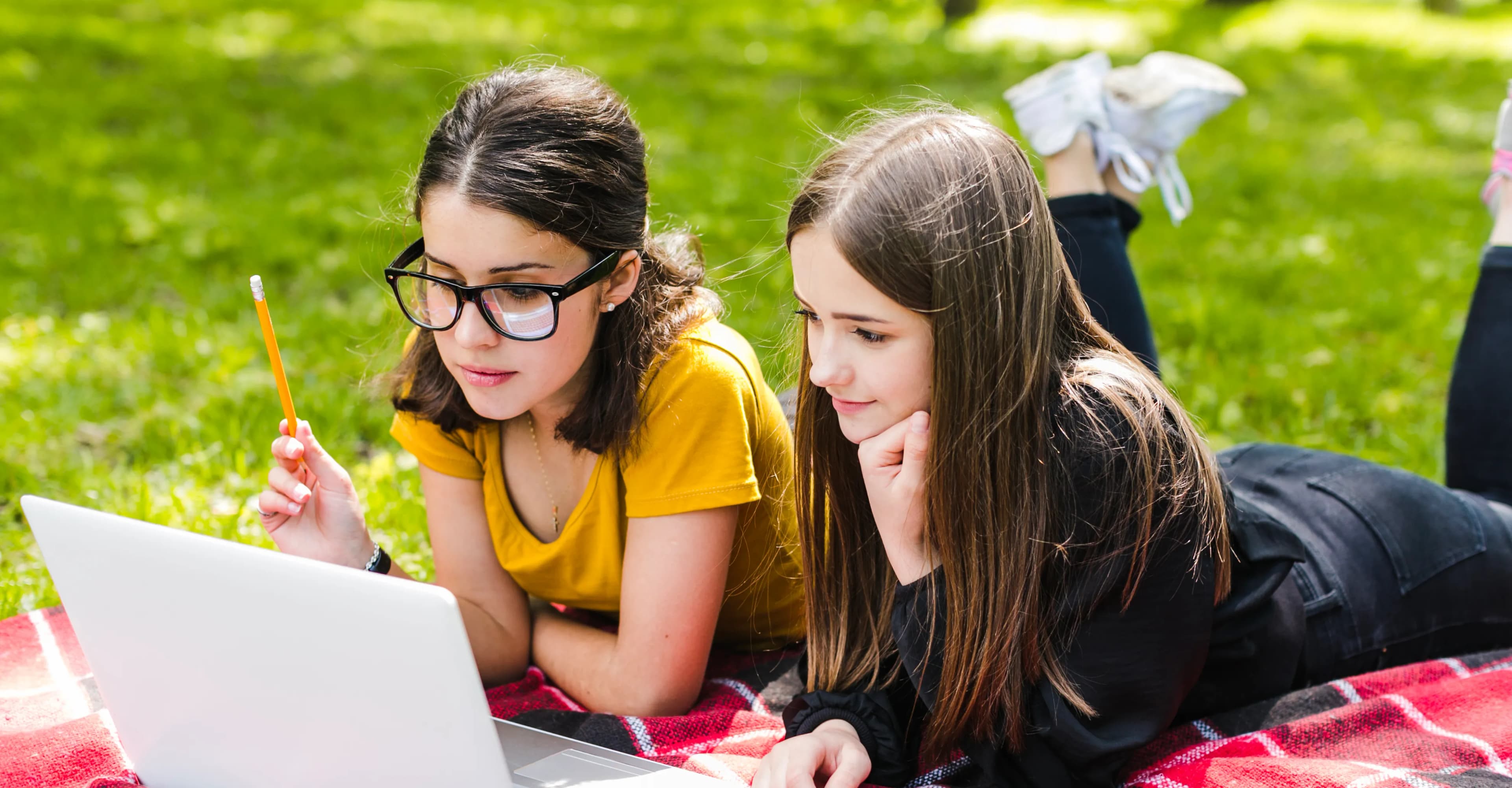 BSC 2027 Gənc Tələbələr üçün Yay Düşərgələrini Elan Edir